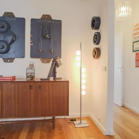 Industrial Flat W/ Garage * Lisbon
