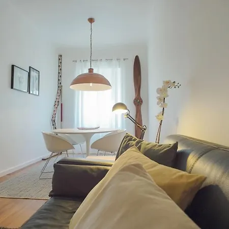 Industrial Flat W/ Garage * Lisbon